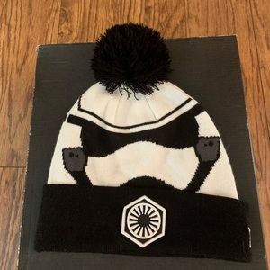 NWOT New Era x Star Wars Storm Trooper Pom Beanie